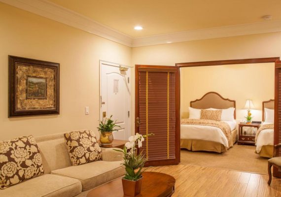 Royal Armleder Suite