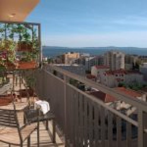 Premium Lake View Suite